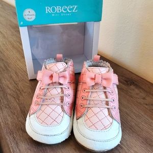 Robeez Mini Shoez size 5 12-18mo.